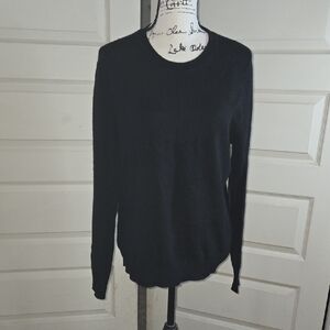 Tahari Crew Neck Cashmere Sweater